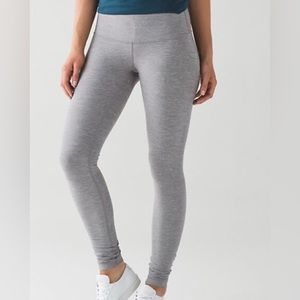 Lululemon wonder under heathered grey 28” size 4.